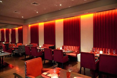 Rib Room and Bar Steakhouse โรงแรมแลนด์มาร์ค กรุงเทพฯ