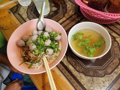เส้นหมี่แห้ง+น้ำซุป