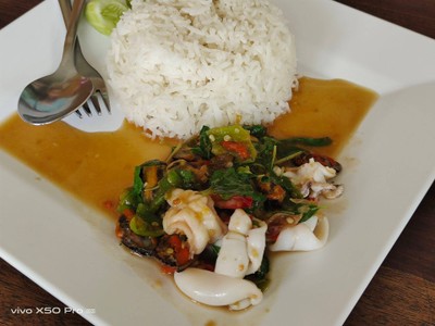 ข้าวกะเพราทะเล