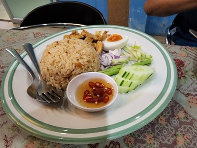 ข้าวผัดอเมริกันลาว