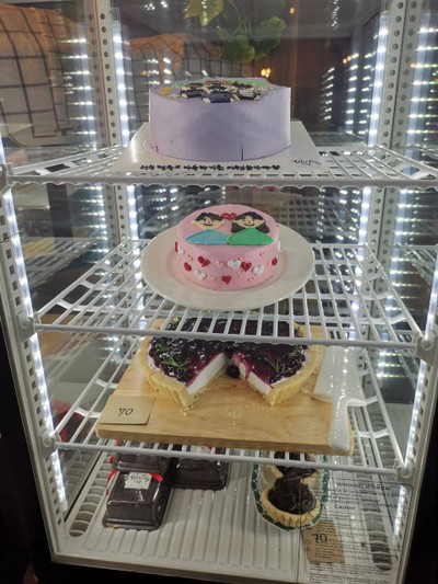 อาหาร หรือ เครื่องดื่ม