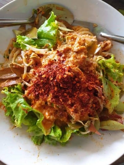 หมี่กะทิ(พร้อมผักสด)​