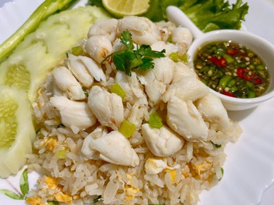 โคตรปูผัดข้าว