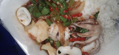 อาหาร หรือ เครื่องดื่ม