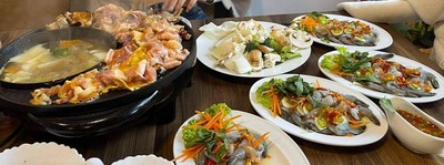 อาหาร หรือ เครื่องดื่ม