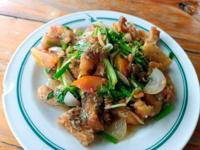 ปลาเก๋าผัดขึ้นฉ่าย