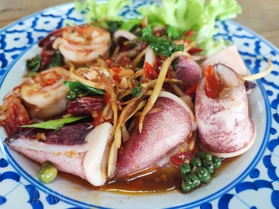 ผัดฉ่าทะเล