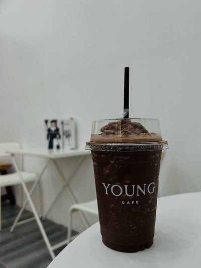 YOUNG cafe -