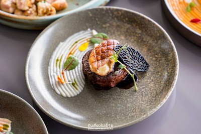 สเต็กเนื้อสันใน เสิร์ฟพร้อมฟัวกราส์