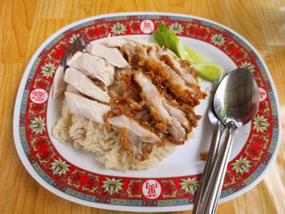 ข้าวมันไก่ 2 บ้าน(ไก่ต้ม+ไก่ทอด)
