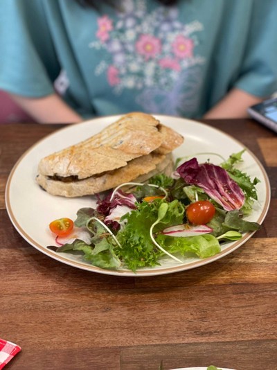 11.พานินี่ไส้ฮังเลหมู