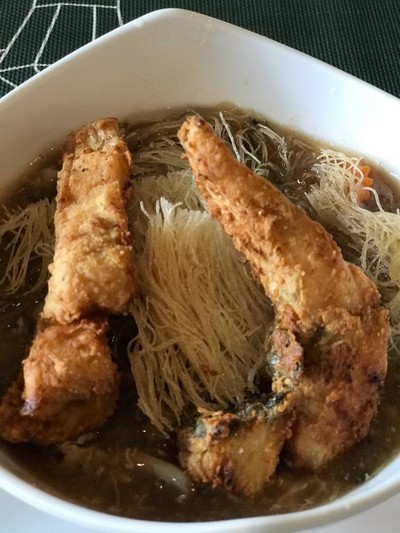 ราดหน้าเต้าซี้ปลากระพง