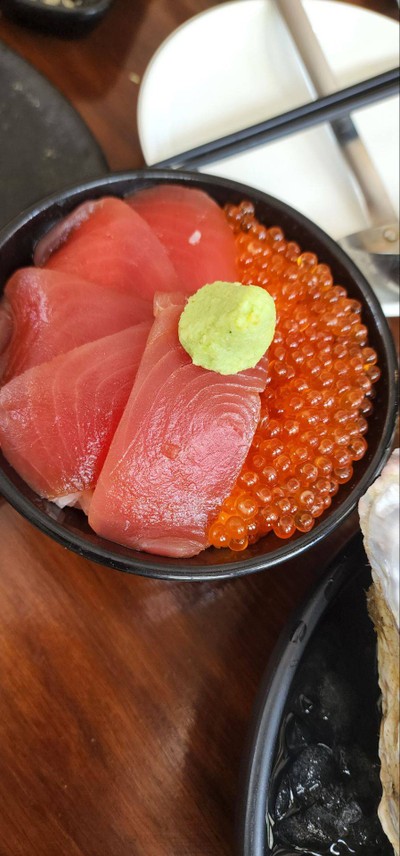 ข้าวหน้าทูน่า+ไข่ปลาแซลมอน