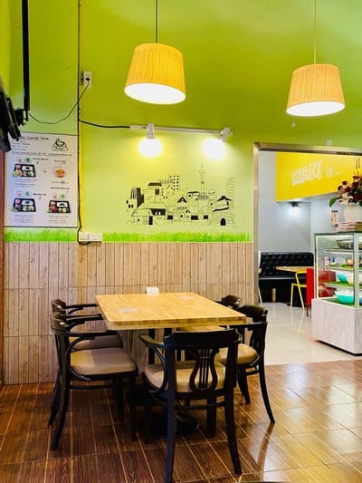 Kiani ทองหล่อ