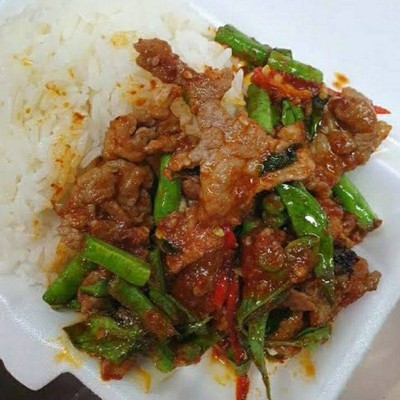 อาหาร หรือ เครื่องดื่ม