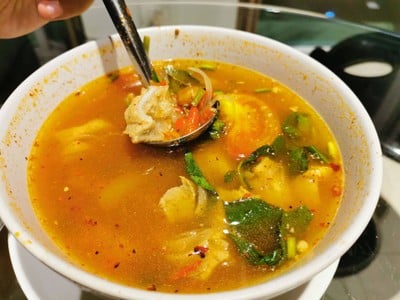 ต้มแซ่บกระดูกหมู