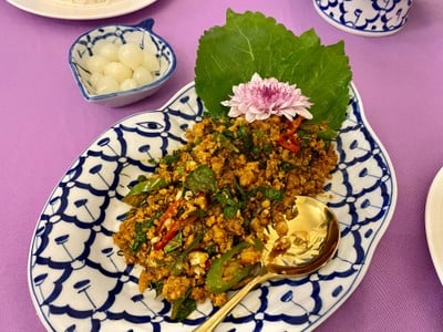 เมนูของร้าน ร้านอาหารเรือนขาว
