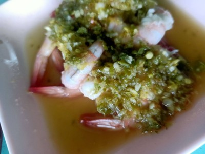 ยำกุ้งสุก