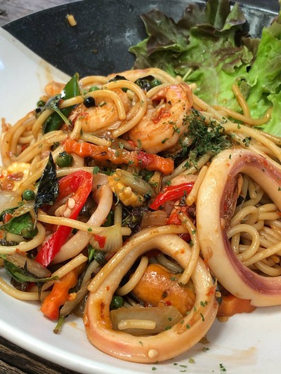 สปาเก็ตตี้ขี้เมาทะเล