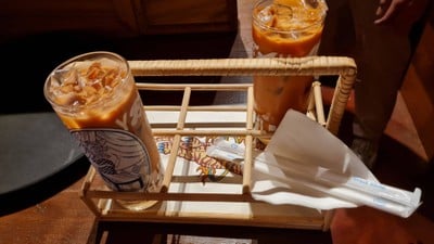 อาหาร หรือ เครื่องดื่ม