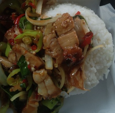 อาหาร หรือ เครื่องดื่ม