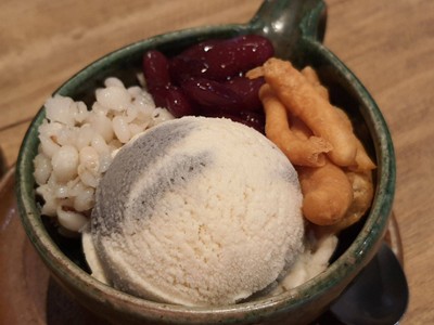 เจลาโต้งาดำถั่วเหลือง น้ำเต้าหู้+เครื่อง