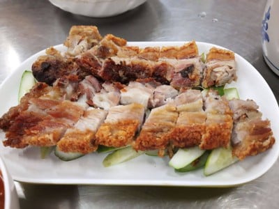 เมนูของร้าน ธานี ข้าวหมูแดง - หมูกรอบ อารีย์