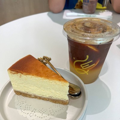 SWAN specialty Coffee & Bistro