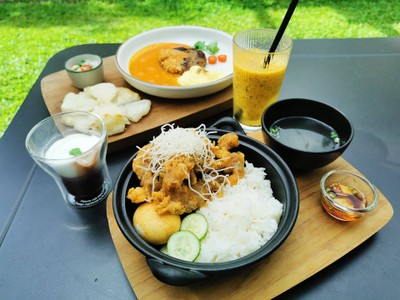 อาหาร หรือ เครื่องดื่ม