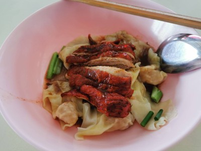 เกี๊ยวเป็ดย่าง