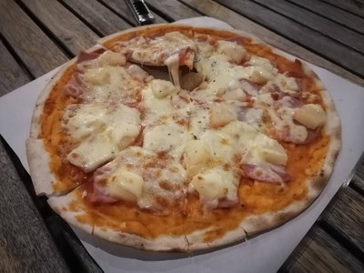 พิซซ่าฮาวาเอี้ยน