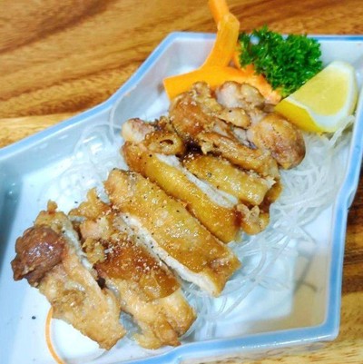 อาหาร หรือ เครื่องดื่ม