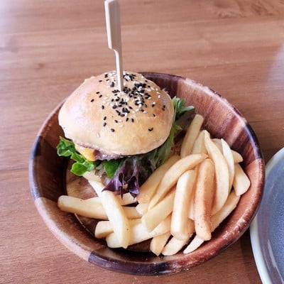 อาหาร หรือ เครื่องดื่ม