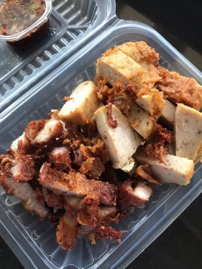 ข้าวหมูสามชั้นทอด+หมูยอ