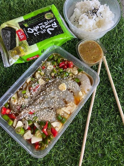 อาหาร หรือ เครื่องดื่ม