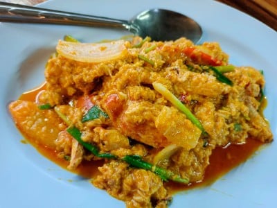 เมนูของร้าน ครัวเม็ดทราย ชายหาดชะอำ