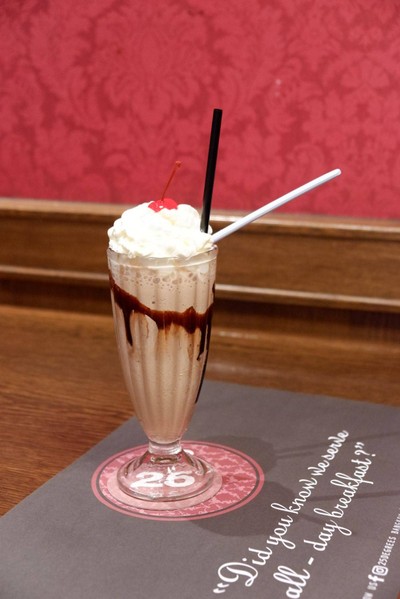 DOUBLE CHOCOLATE MILKSHAKE