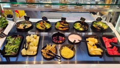 อาหาร หรือ เครื่องดื่ม