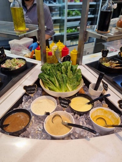 อาหาร หรือ เครื่องดื่ม