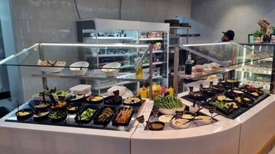 อาหาร หรือ เครื่องดื่ม