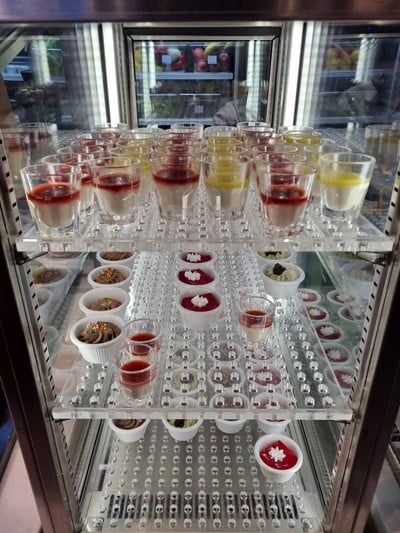 อาหาร หรือ เครื่องดื่ม