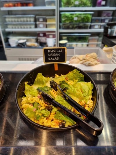 อาหาร หรือ เครื่องดื่ม