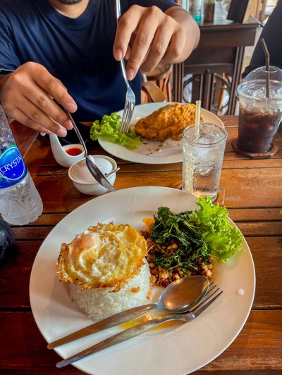 บ้านคุณทวด แอท สีชัง