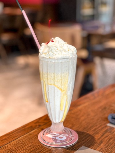 MILKSHAKE