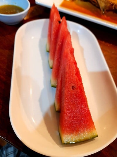 อาหาร หรือ เครื่องดื่ม