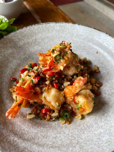 กุ้งผัดพริกเกลือ