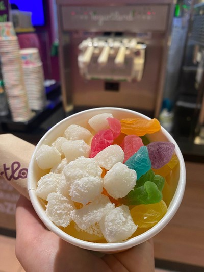 Yogurtland เซ็นทรัลเวิร์ล