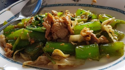 เซี่ยงไฮ้ผัดซีอิ้วหมู