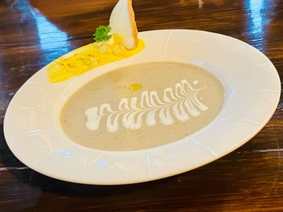 ซุปครีมเห็ดทรัฟเฟิล