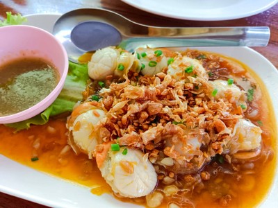 หอยเชลล์ผัดเนยกระเทียม
